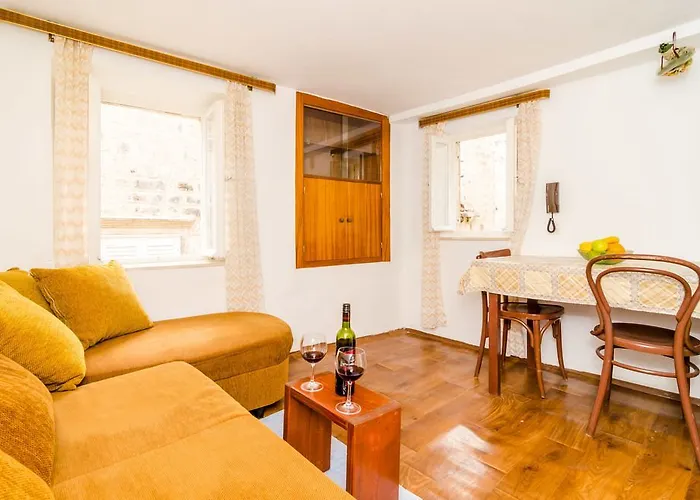 Jozomare Гостевой дом