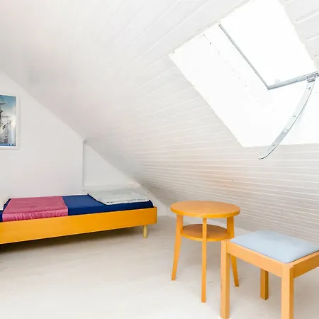 Jozomare Guest house
